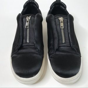 Steve Madden Black Satin Loafers Womens SZ 8M Fety